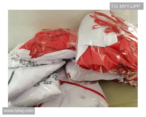 扎头巾的足球明星展现独特风格与文化自信的魅力之旅 扎头巾的足球明星展现独特风格与文化自信的魅力之旅