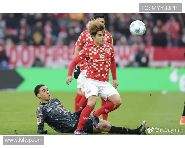 日本足球明星在德甲的璀璨之路与成就盘点