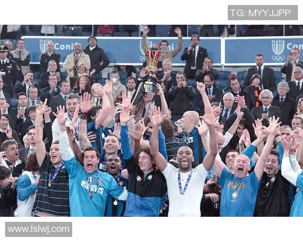 曾经辉煌如今离开的足球明星们的故事与成就