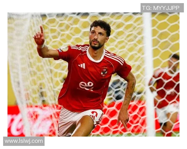 有名的足球明星一生传奇与成就的精彩回顾与分析 有名的足球明星一生传奇与成就的精彩回顾与分析